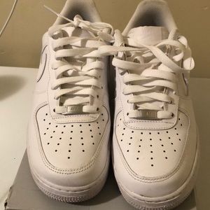 Nike Air Force 1 07 used men’s size 8.5